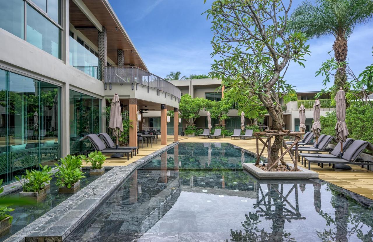 Fusion Suites Phuket Patong Kültér fotó The Village