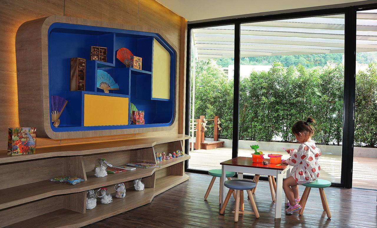 Fusion Suites Phuket Patong Kültér fotó The Children's Club at the InterContinental Hotel, Hua Hin, Thailand