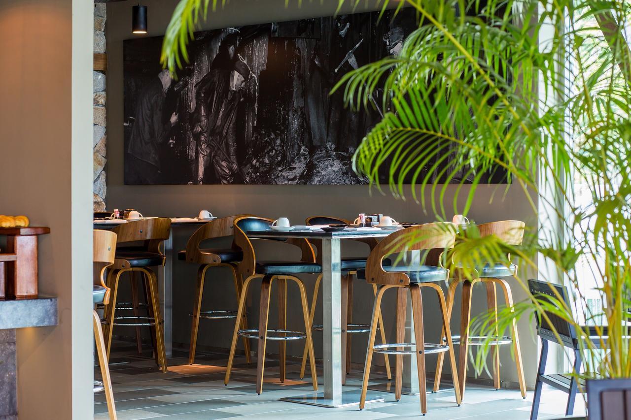 Fusion Suites Phuket Patong Kültér fotó Restaurant